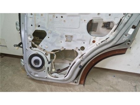 Puerta Trasera Derecha Kia SORENTO 2 5 CRDi 