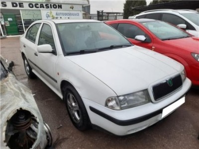 Puerta Trasera Derecha Skoda Octavia Berlina  1 6
