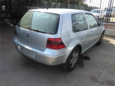 Volkswagen GOLF IV BERLINA 1 6  2