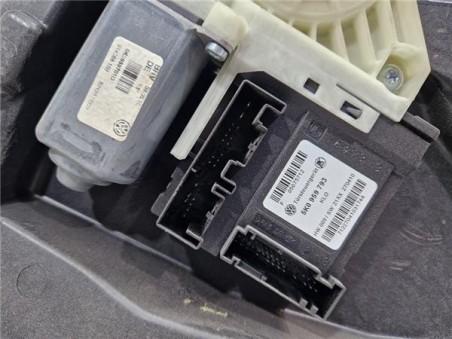 Elevalunas Electrico Delantero Izquierdo Volkswagen Golf VI  1 6 Advance [1 6 Ltr  - 77 kW TDI DPF]