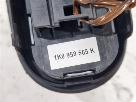 MANDO ELEVALUNAS DELANTERO IZQUIERDO Volkswagen Golf VI  1 6 Advance [1 6 Ltr  - 77 kW TDI DPF]