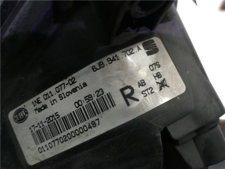Faro Antiniebla Derecho Seat Toledo  1 6 Reference [1 6 Ltr  - 77 kW TDI]