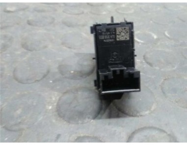 Botonera Puerta Delantera Derecha Seat Toledo  1 6 Reference [1 6 Ltr  - 77 kW TDI]