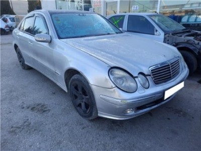 Puerta Delantera Izquierda Mercedes-Benz Clase E  Berlina  2 7 E 270 CDI  [2 7 Ltr  - 130 kW CDI CAT]