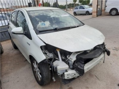 Toyota Yaris  1 5 Active Hybrid [1 5 Ltr  - 55 kW 16V CAT ] 2