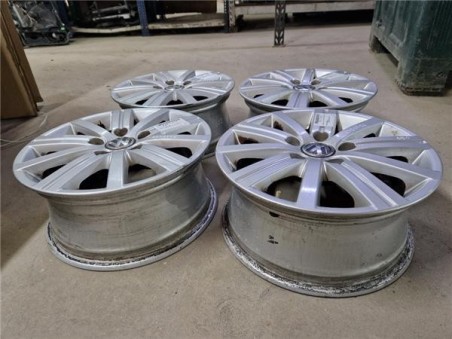 JUEGO LLANTAS Volkswagen Golf VI  1 6 Advance [1 6 Ltr  - 77 kW TDI DPF]
