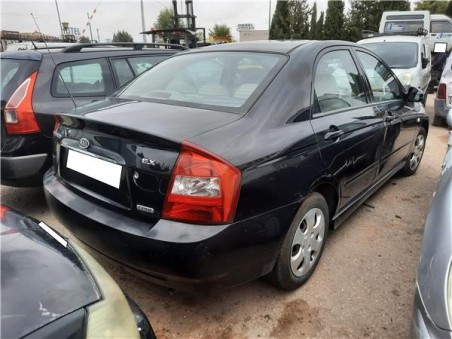 Kia CERATO Sedán  2 0 CRDi