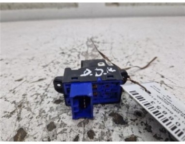 MANDO ELEVALUNAS DELANTERO DERECHO Kia Rio  1 2 Basic [1 2 Ltr  - 62 kW CAT]