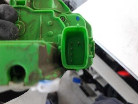 Cerradura Puerta Trasera Derecha Alfa Romeo Giulietta  2 0 Distinctive [2 0 Ltr  - 103 kW JTDM]