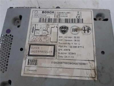 Radio / Cd Alfa Romeo Giulietta  2 0 Distinctive [2 0 Ltr  - 103 kW JTDM]