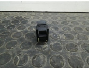 Botonera Puerta Delantera Derecha Audi A3  2 0 FSI Ambiente [2 0 Ltr  - 110 kW 16V FSI]