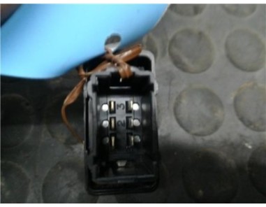 Botonera Puerta Delantera Derecha Citroen Berlingo Furgón  1 6 HDi 90