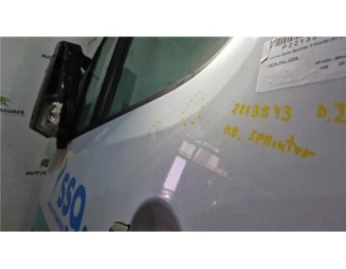 Puerta Delantera Izquierda Mercedes-Benz Sprinter II Kombi  2 1 311 / 313 / 314 / 316 CDI  [2 1 Ltr  - 95 kW CDI CAT ]