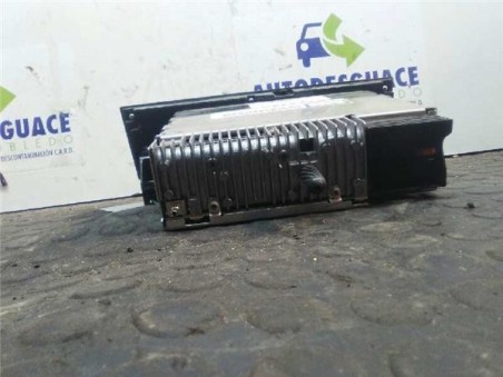 Radio / Cd BMW Serie 1 Berlina  2 0 120d [2 0 Ltr  - 120 kW 16V Diesel]