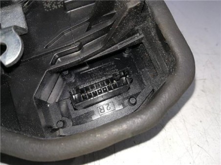 Cerradura Puerta Delantera Derecha BMW Serie 1 Berlina  2 0 120d [2 0 Ltr  - 120 kW 16V Diesel]