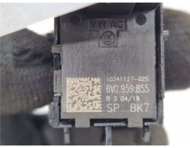 MANDO ELEVALUNAS TRASERO DERECHO Skoda Fabia  1 0 Ambition [1 0 Ltr  - 55 kW MPI]