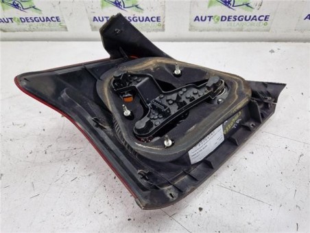 Piloto Trasero Derecho Toyota Avensis Berlina  2 2 D-4D Executive Berlina  [2 2 Ltr  - 110 kW D-4D CAT]