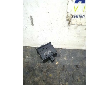 Botonera Puerta Trasera Izquierda BMW Serie 3 Berlina  2 0 320d Edition Advance [2 0 Ltr  - 110 kW 16V Diesel CAT]