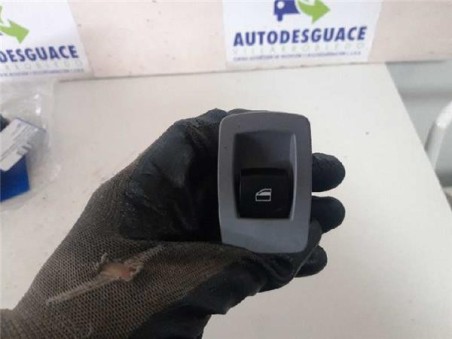 Botonera Puerta Trasera Izquierda BMW Serie 1 Berlina  2 0 118i [2 0 Ltr  - 105 kW 16V]