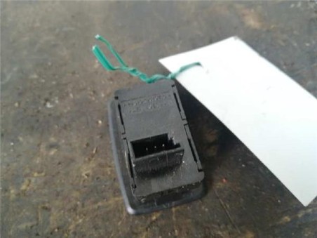 Botonera Puerta Trasera Derecha BMW Serie 3 Berlina  2 0 320d [2 0 Ltr  - 100 kW 16V Diesel CAT]