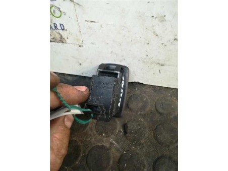 Botonera Puerta Trasera Derecha BMW Serie 3 Berlina  2 0 320d [2 0 Ltr  - 100 kW 16V Diesel CAT]