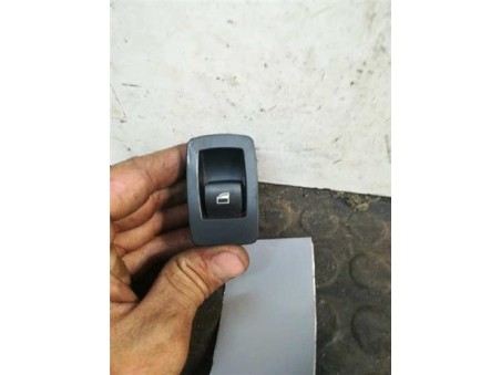Botonera Puerta Trasera Izquierda BMW Serie 3 Berlina  2 0 320d [2 0 Ltr  - 100 kW 16V Diesel CAT]