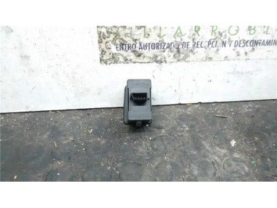 Botonera Puerta Trasera Izquierda BMW Serie 3 Touring  2 0 320d [2 0 Ltr  - 110 kW 16V Diesel CAT]