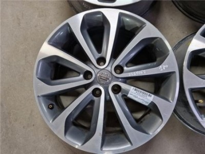 JUEGO LLANTAS Nissan Qashqai  2 0