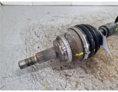 Transmision Delantera Izquierda Toyota Corolla Verso  2 2 D-4D