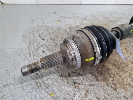 Transmision Delantera Izquierda Toyota Corolla Verso  2 2 D-4D