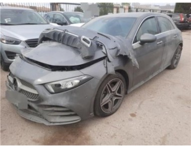 Cerradura Porton Mercedes-Benz Clase A  2 0 A 200 d  [2 0 Ltr  - 110 kW CDI CAT]