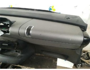 Salpicadero Citroen C4 Cactus  1 6 Blue-HDI FAP 