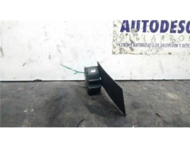 Botonera Puerta Trasera Derecha Citroen C4 Berlina  1 6 HDi FAP 