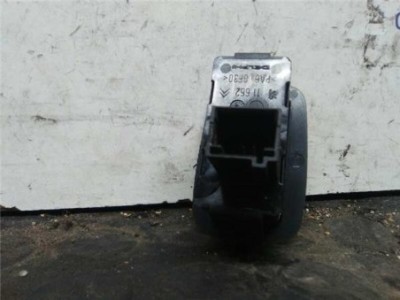 Botonera Puerta Trasera Derecha Citroen C4 Picasso  2 0 SX [2 0 Ltr  - 110 kW HDi FAP]