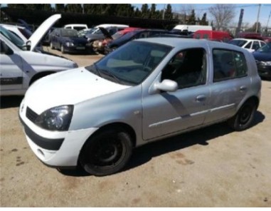 Aleta Delantera Izquierda Renault Clio II Fase II  1 5 Authentique [1 5 Ltr  - 48 kW dCi Diesel]
