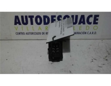 Botonera Puerta Trasera Izquierda Renault Fluence  1 5 Expression [1 5 Ltr  - 78 kW dCi Diesel FAP]