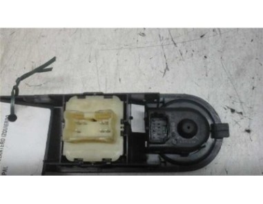 Botonera Puerta Delantera Izquierda Renault Clio IV  0 9 Business [0 9 Ltr  - 66 kW TCE Energy bivalent  Gasolina / GPL]