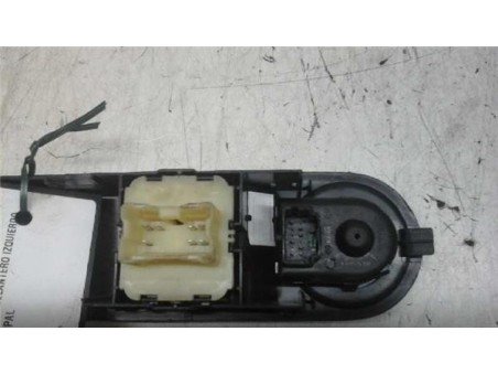 Botonera Puerta Delantera Izquierda Renault Clio IV  0 9 Business [0 9 Ltr  - 66 kW TCE Energy bivalent  Gasolina / GPL]