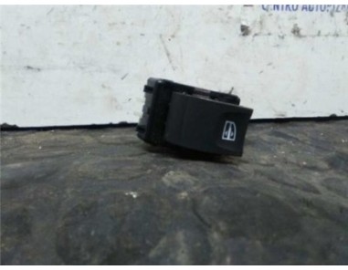 Botonera Puerta Trasera Izquierda Renault Clio IV  0 9 Business [0 9 Ltr  - 66 kW TCE Energy bivalent  Gasolina / GPL]