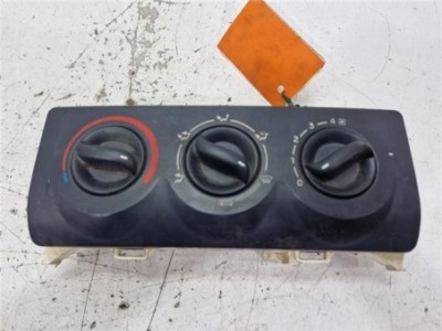 Mandos Calefaccion / Aire Acondicionado Renault Clio II Fase II  1 5 Authentique [1 5 Ltr  - 48 kW dCi Diesel]