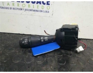 Mando De Luces Renault Clio IV  0 9 Business [0 9 Ltr  - 66 kW TCE Energy bivalent  Gasolina / GPL]