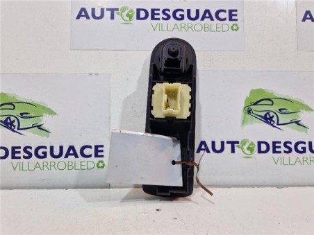 MANDO ELEVALUNAS DELANTERO IZQUIERDO Renault Clio IV  0 9 Business [0 9 Ltr  - 66 kW TCE Energy bivalent  Gasolina / GPL]
