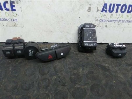 Conjunto Interruptores Renault Clio IV  0 9 Business [0 9 Ltr  - 66 kW TCE Energy bivalent  Gasolina / GPL]