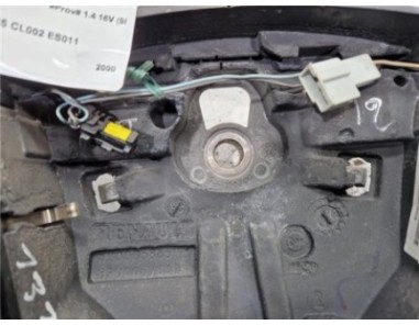 Volante Renault Clio II Fase II  1 4 Authentique [1 4 Ltr  - 72 kW 16V]