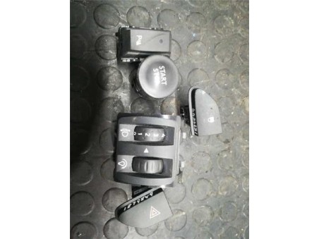 Conjunto Interruptores Renault Clio IV  0 9 Business [0 9 Ltr  - 66 kW TCE Energy bivalent  Gasolina / GPL]