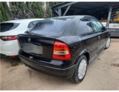 Opel Astra G Berlina  1 6
