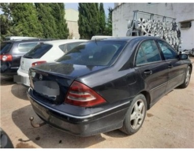 Mercedes-Benz Clase C  Berlina  2 2 220 CDI  [2 2 Ltr  - 105 kW CDI CAT]