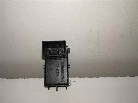 Botonera Puerta Trasera Izquierda Seat Ibiza  1 0 Style [1 0 Ltr  - 70 kW TSI]