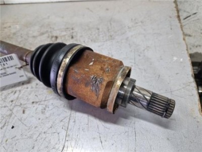 Transmision Delantera Derecha Nissan Almera  1 5 2