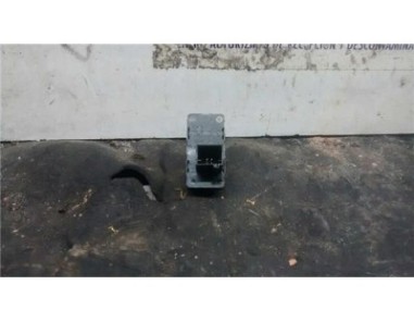 Botonera Puerta Trasera Derecha Peugeot 308  1 6 HDi